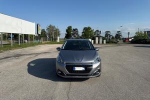 Peugeot 208 PureTech 82 5 porte Allure
