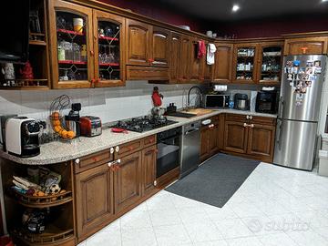 cucina in castagno massiccio 