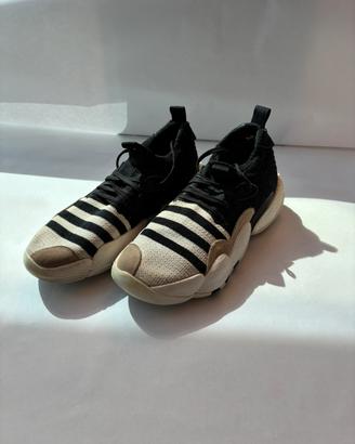 Adidas Trae Young 2.0 Super Villain