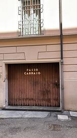 Posto moto coperto via san vitale