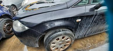 SEAT LEON 2012 - PARAFANGO SINISTRO