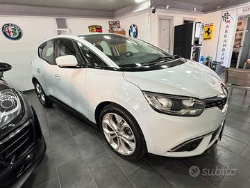 Renault Scenic Scénic dCi 8V 110 CV EDC Energy Bos