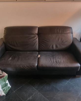 divano letto in pelle più 2 porta oggetti con ruot