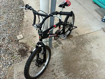 bicicletta bmx