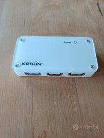 Hub Ethernet KRAUN a 4 porte.