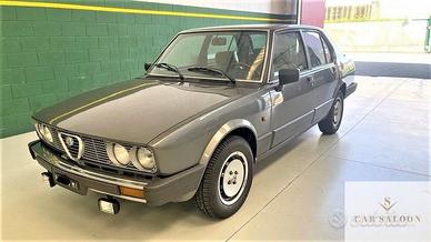 Alfa Romeo Alfetta 2000 2.0 Quadrifoglio ORO ...