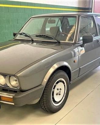 Alfa Romeo Alfetta 2000 2.0 Quadrifoglio ORO ...