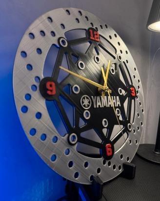 lampada e orologio 