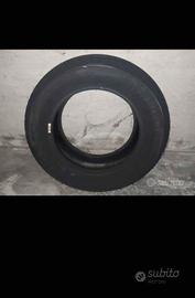 Gomme auto