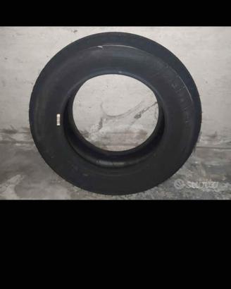 Gomme auto