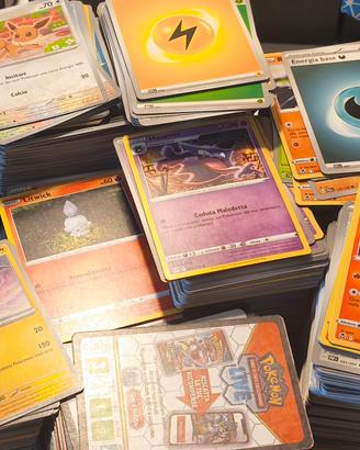 Lotto Carte Pokemon 2,5kg