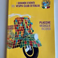 Libro catalogo placche e medaglie vespa