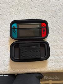 Nintendo switch + 2 giochi e custodia
