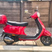 vespa lx 50 2 tempi rossa con accessori