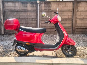 vespa lx 50 2 tempi rossa con accessori