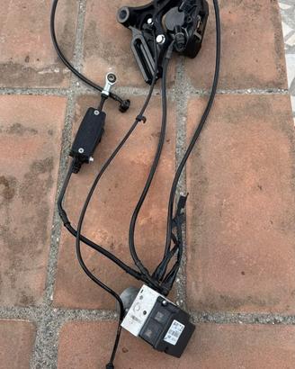 Pinsa e pompa idraulica e ABS Benda Keeway 302V 23