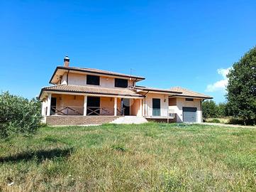 VILLA SINGOLA A AIELLO DEL SABATO