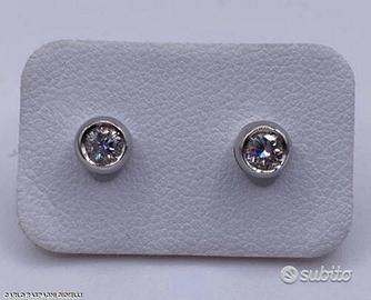 ORECCHINI PUNTO LUCE ORO 18kt. DIAMANTI NATURALI