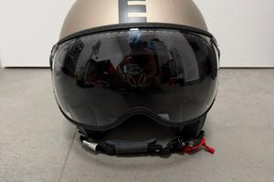 Casco Momo Design oro opaco