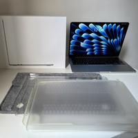 Apple MacBook Air M2, 256/8Gb, Argento + Accessori
