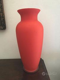 Vaso in vetro satinato arancione