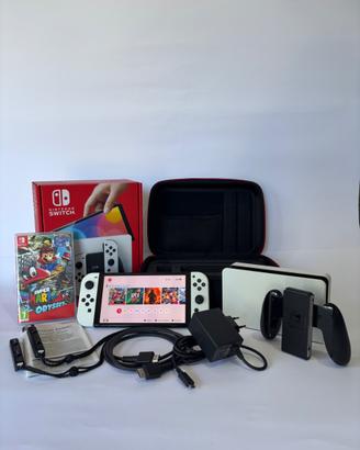 Nintendo Switch OLED Bianca + Super Mario Odyssey 