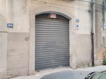 Garage -Caltagirone Via Porta del Vento 98