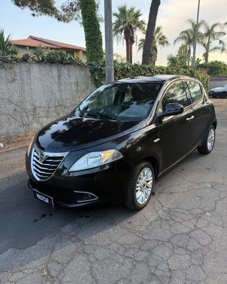 Lancia Ypsilon 1.3 MJT 16V 95 CV 5 porte S&S Plati