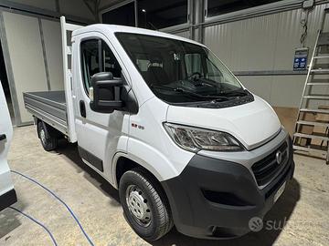 Autocarro Fiat ducato