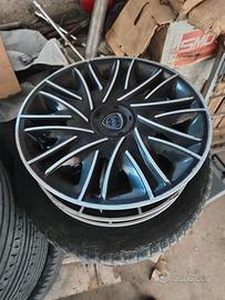 cerchi gomme e borchie lancia Ypsilon 