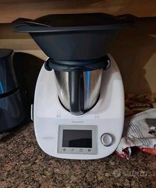 Thermomix TM5 Vorwerk + accessori