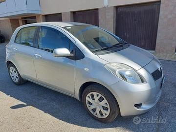 Toyota Yaris 1.0 sol 