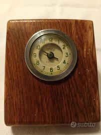 Orologio cruscotto per collezionisti