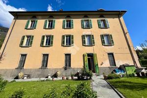 VILLA SINGOLA A EDOLO