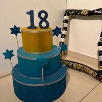 Torta compleanno 18 anni