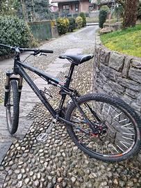 bicicletta MTB Cube XC