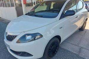 LANCIA Ypsilon 1.0 FireFly 5 porte S&S Hybrid Ec