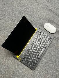 IPad 9a generazione 10.2” con accessori nuovi