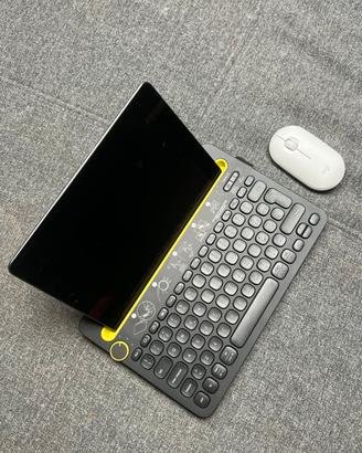 IPad 9a generazione 10.2” con accessori nuovi