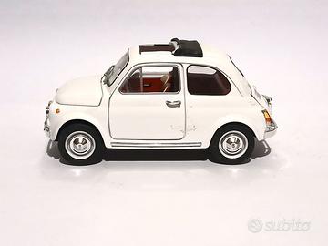 Modello 1:24 Fiat 500F