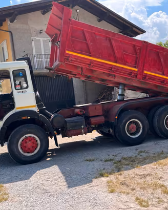 iveco 330-30 ribaltabile trilaterale
