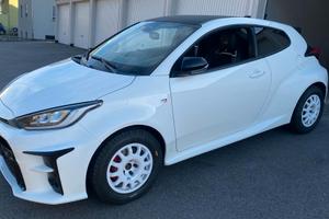 kit 15" 16" yaris gr neve ghiaccio chiodate