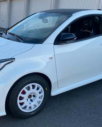 kit 15" 16" yaris gr neve ghiaccio chiodate
