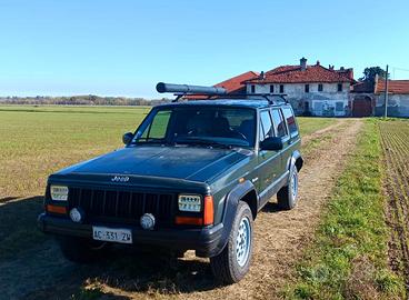 Jeep Cherokee XJ 2.5 Turbo Diesel