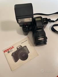 Pentax Z-10 con 2 obiettivi, e accessori