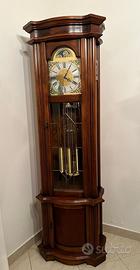 Orologio a pendolo a colonna antico