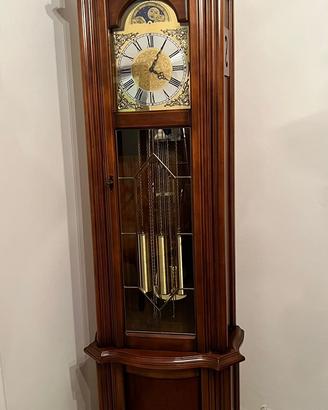 Orologio a pendolo a colonna antico