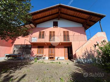 CASA SEMINDIPENDENTE A CUORGNÈ