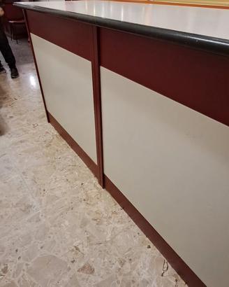 Bancone per ufficio o negozio