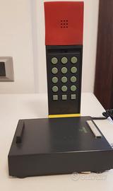TELEFONO ENORME  design  Ettore Sottsass
